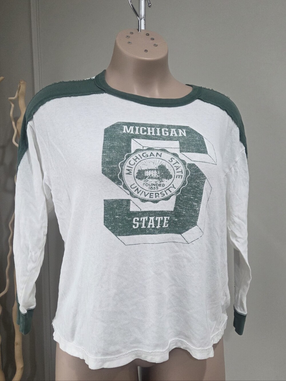 47 Brand White and Green Michigan State University Long Sleeve Tee Sz.Large